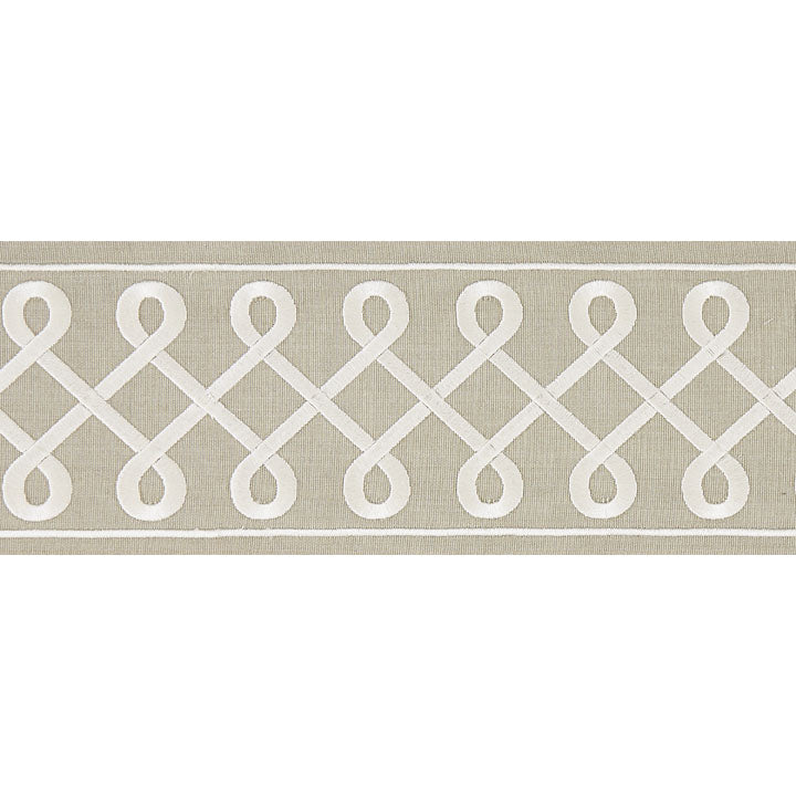 Scalamandre: Soutache Embroidered Tape SC 0002 T3281 Pearl Grey