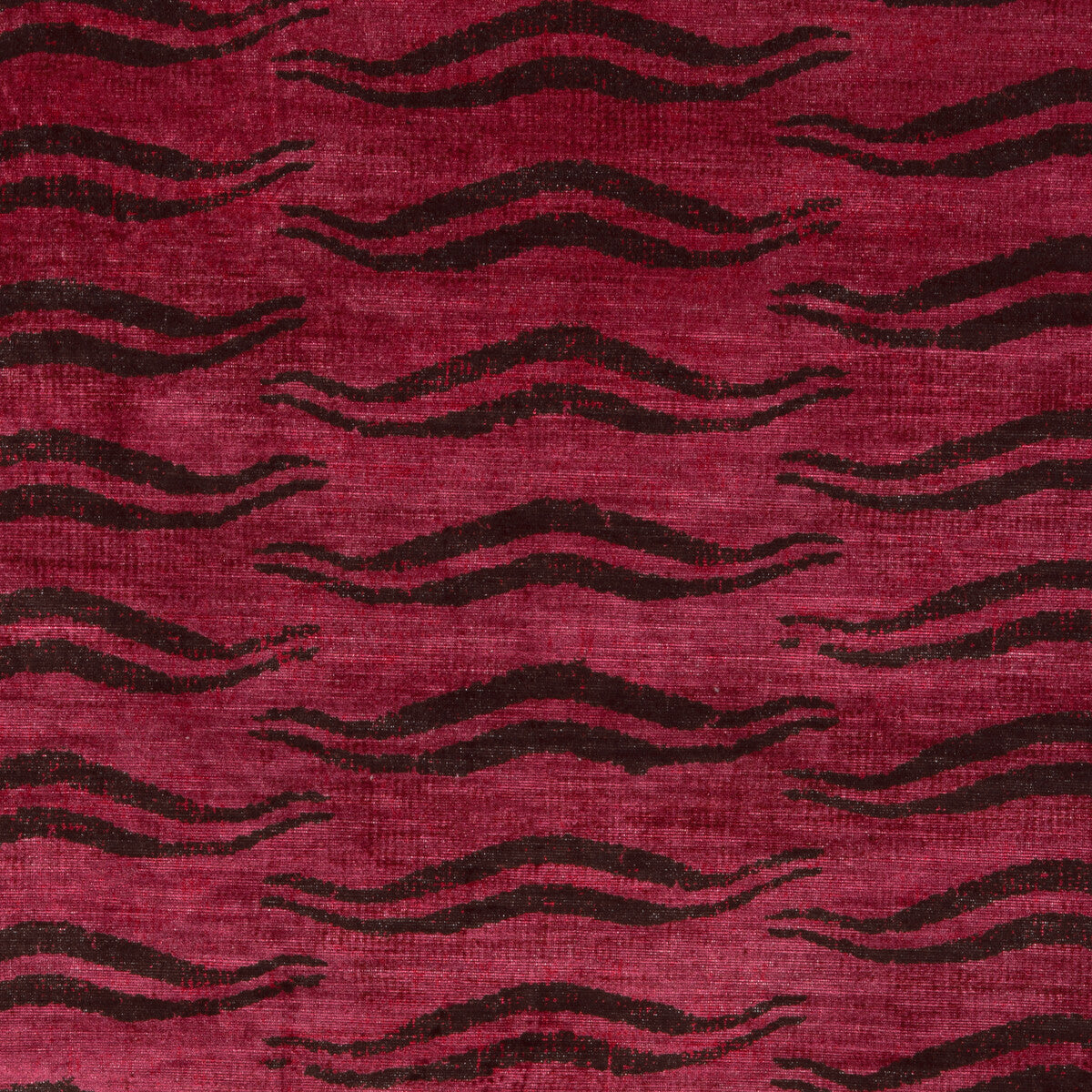 LEE JOFA BECKETT VELVET GARNET