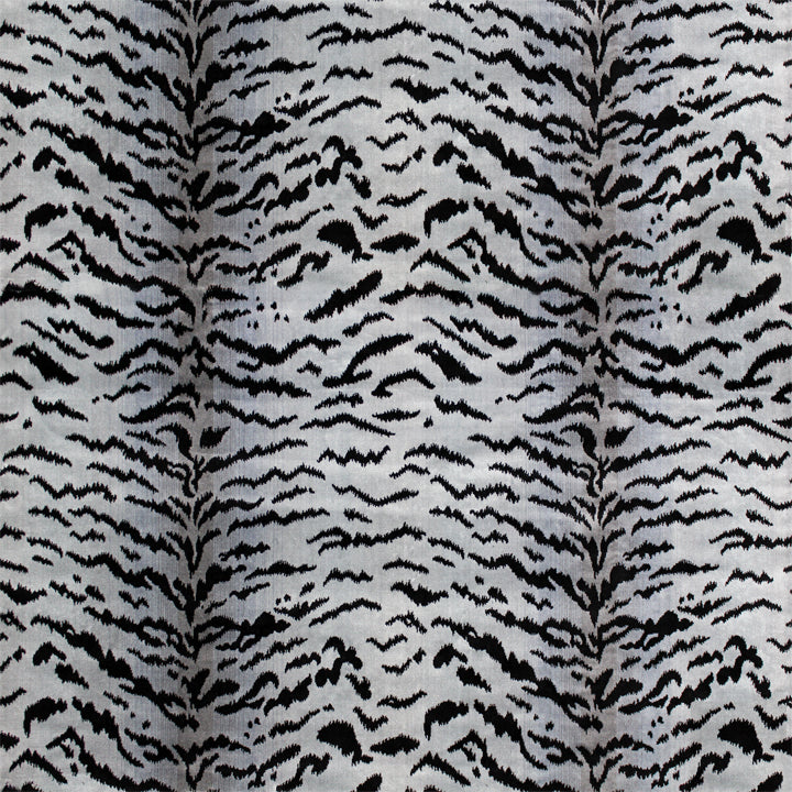 Scalamandre: Tigre SC 0005 26167MMA Silver & Black