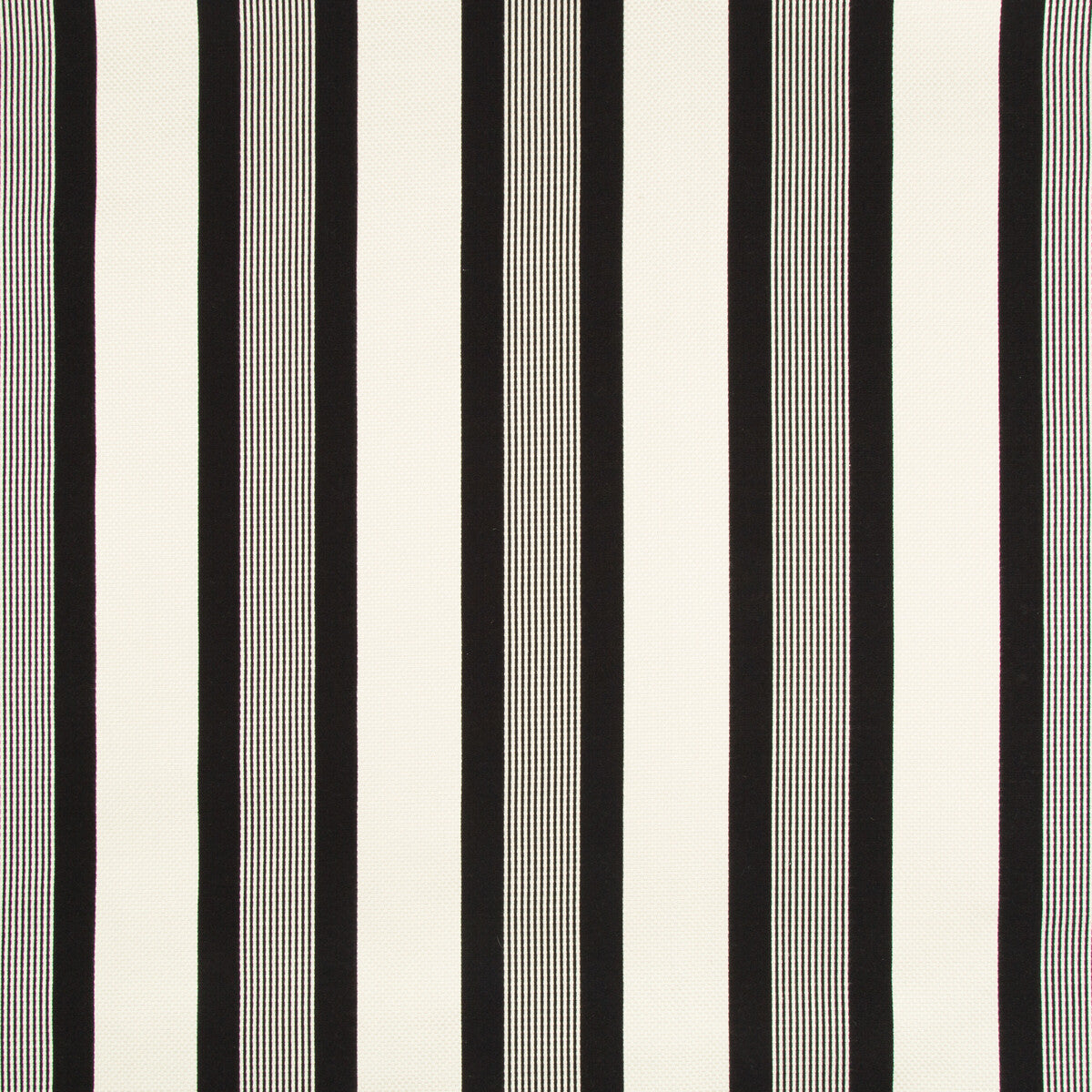 KRAVET DESIGN BLACK TIE PENGUIN