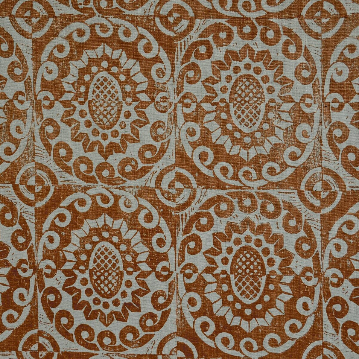 LEE JOFA PINEAPPLE ON RUSTIC PUMPKIN
