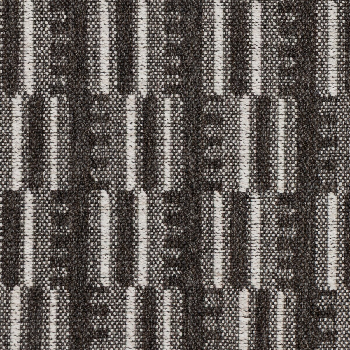 LEE JOFA MODERN STRATUM GRAPHITE/PEARL