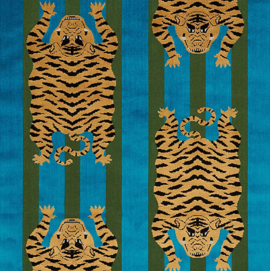 Schumacher: Jokhang Tiger Velvet 77230 Peacock & Olive