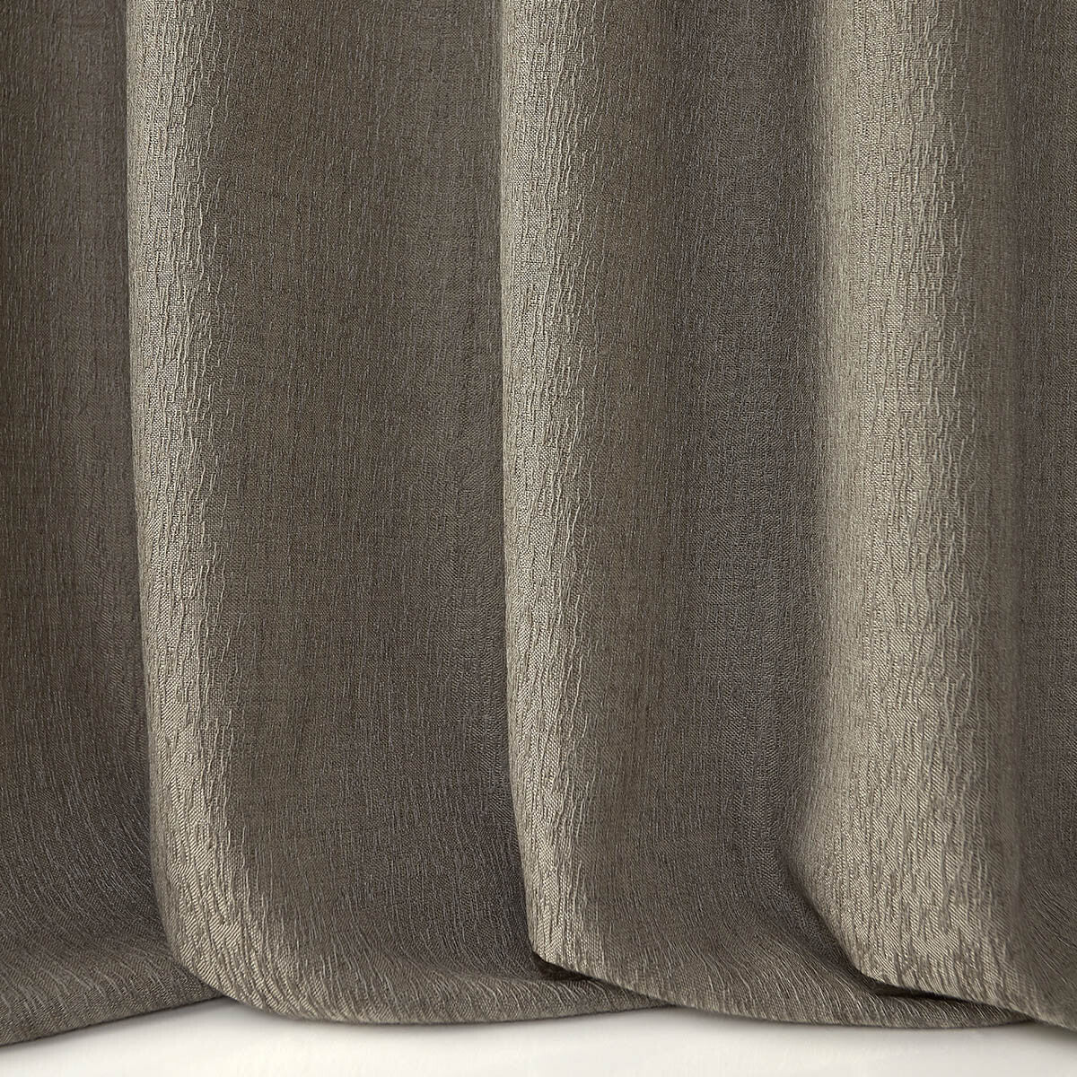 KRAVET DESIGN TESTA 01