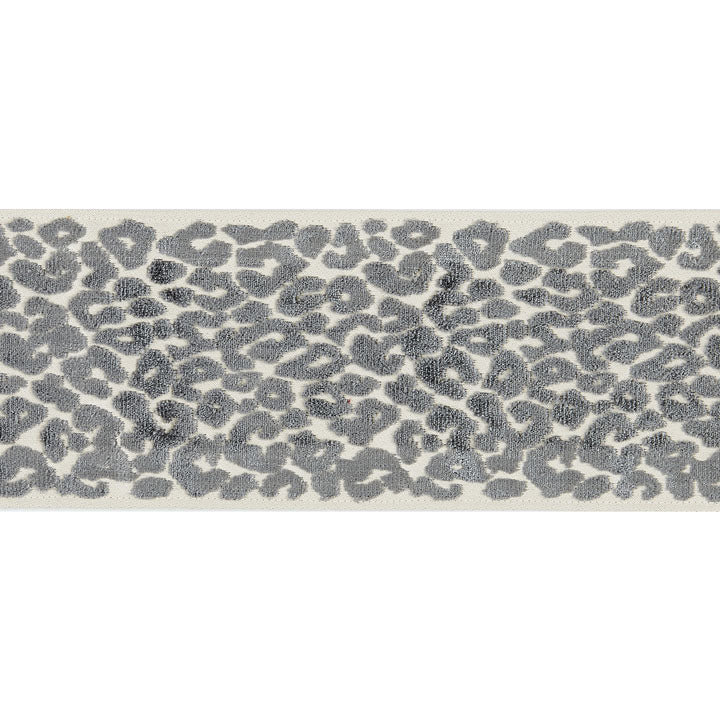 Scalamandre: Leopard Velvet Tape SC 0003 T3277 Smoke