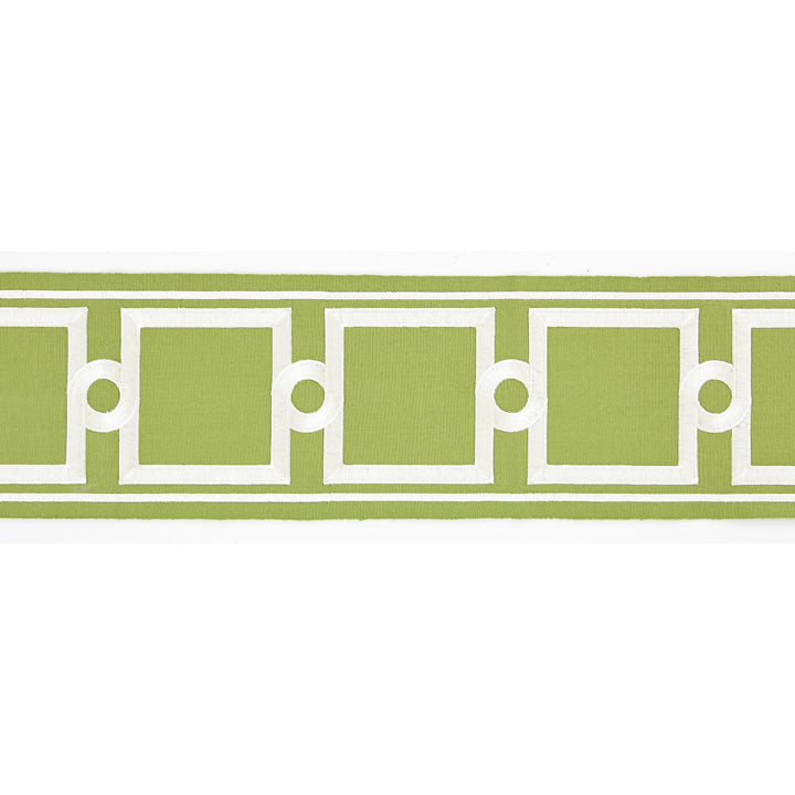 Scalamandre: Square Link Embroidered Tape SC 0004 T3287 Pear